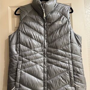 The North Face Women's Gray Puffer Vest